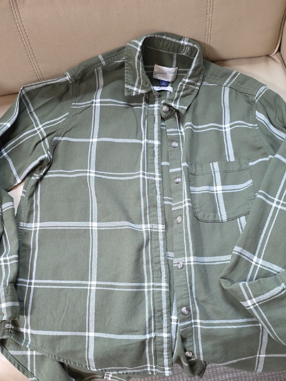 Universal Thread Olive Green Plaid Button-Down Shirt